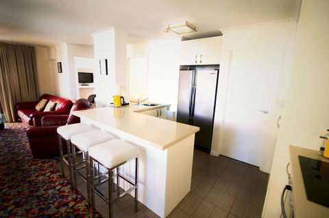 Grosvenor Beachfront Apartments Surfers Paradise - Australia Accommodation 4