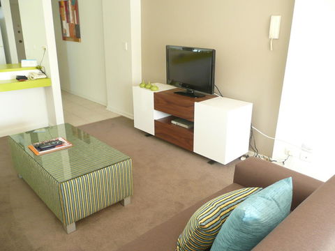 Grosvenor Beachfront Apartments Surfers Paradise - Australia Accommodation 24