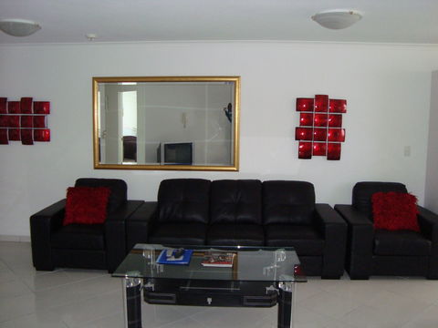 Grosvenor Beachfront Apartments Surfers Paradise - Australia Accommodation 27