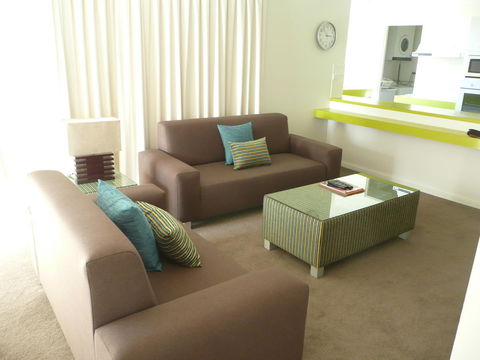 Grosvenor Beachfront Apartments Surfers Paradise - Australia Accommodation 8