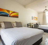 Nightcap at Emerald Star Hotel - Australia Accommodation