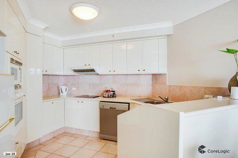 APR Private SUITES MOROC By The Beach - Australia Accommodation 27