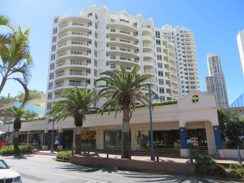 APR Private SUITES MOROC By The Beach - Australia Accommodation 9