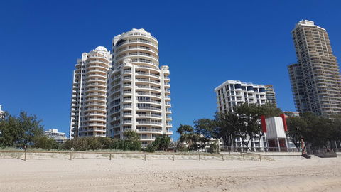 APR Private SUITES MOROC By The Beach - Australia Accommodation 37