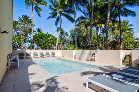 Number 2 On The Beach | Beautiful Beachfront Villa - Australia Accommodation 12