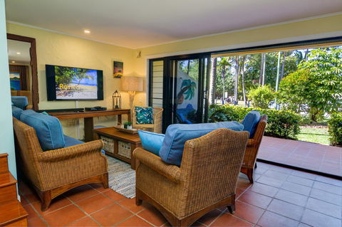 Number 2 On The Beach | Beautiful Beachfront Villa - Australia Accommodation 3