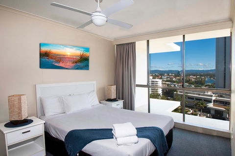Seacrest Beachfront Apartments Surfers Paradise - Australia Accommodation 17