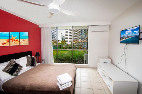 Seacrest Beachfront Apartments Surfers Paradise - Australia Accommodation 8