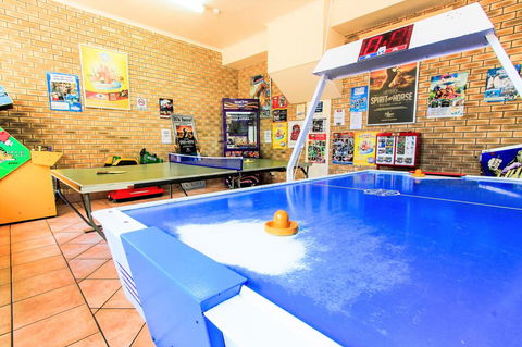 Seacrest Beachfront Apartments Surfers Paradise - Australia Accommodation 26