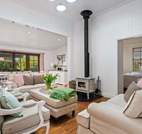 Frangipani House - Australia Accommodation
