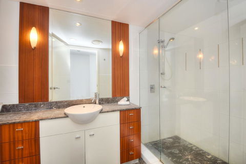 The Towers Of Chevron Renaissance - Holidays Gold Coast - Australia Accommodation 17