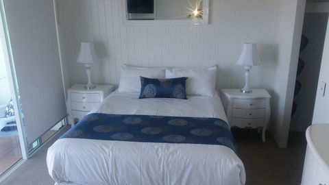 Crystal Bay On The Broadwater - Australia Accommodation 29