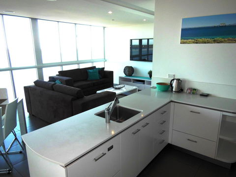 Crystal Bay On The Broadwater - Australia Accommodation 27