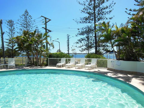 Crystal Bay On The Broadwater - Australia Accommodation 9
