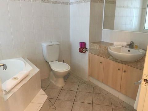 Regency On The Beach - Australia Accommodation 16