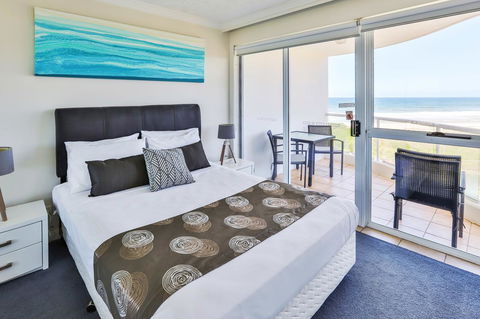 Regency On The Beach - Australia Accommodation 3