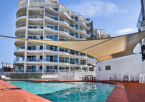 Regency On The Beach - Australia Accommodation 2