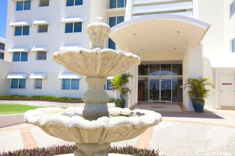 Regency On The Beach - Australia Accommodation 15