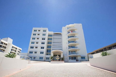Regency On The Beach - Australia Accommodation 13
