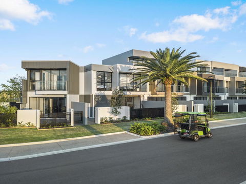 The Residences At The Peninsula - Australia Accommodation 1