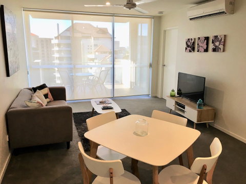 Mowbray East Apartments - Australia Accommodation 15