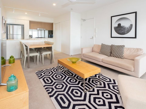Mowbray East Apartments - Australia Accommodation 24