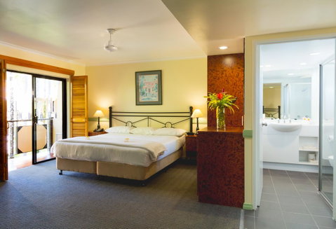 Palm Royale Cairns - Australia Accommodation 25