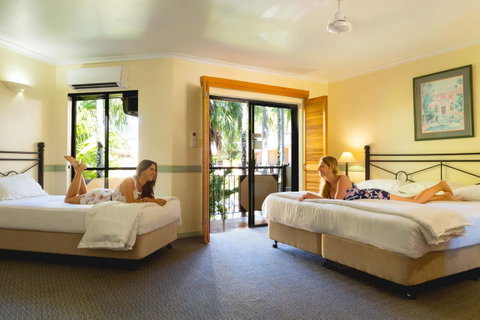 Palm Royale Cairns - Australia Accommodation 22