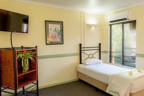 Palm Royale Cairns - Australia Accommodation 23