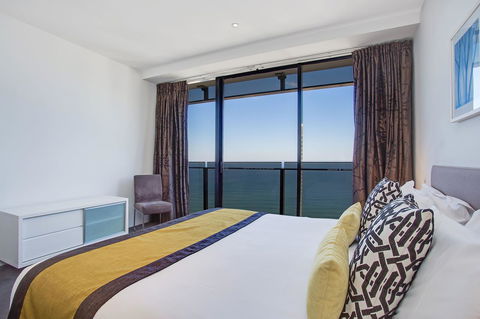 Mantra Circle On Cavill - Australia Accommodation 15