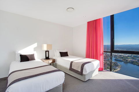 Mantra Circle On Cavill - Australia Accommodation 5