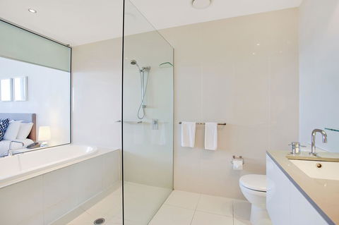 Mantra Circle On Cavill - Australia Accommodation 16