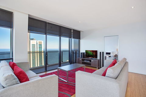 Mantra Circle On Cavill - Australia Accommodation 2