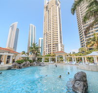 Towers of Chevron - Private Apartment - Australia Accommodation