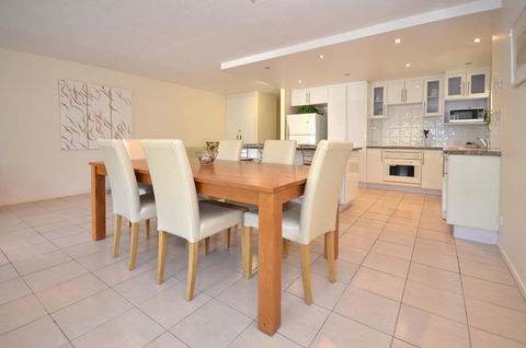 Raintrees Moffat Beach - Australia Accommodation 5