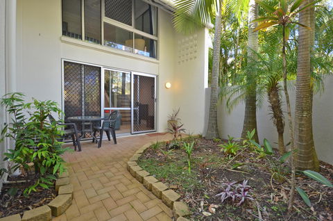 Raintrees Moffat Beach - Australia Accommodation 23