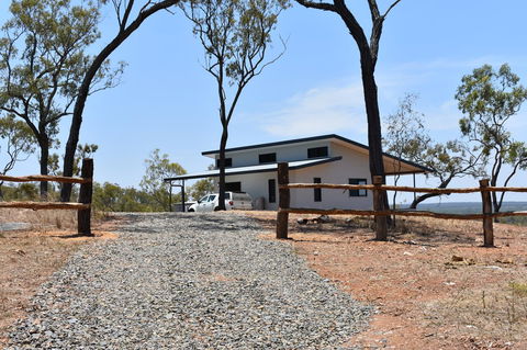 Ironbark House - Australia Accommodation 0