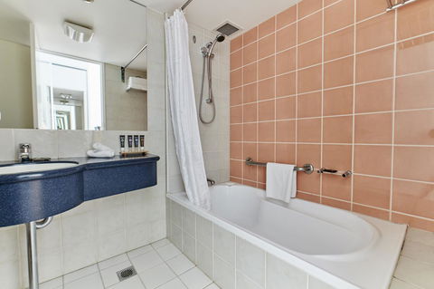 Novotel Cairns Oasis Resort - Australia Accommodation 2