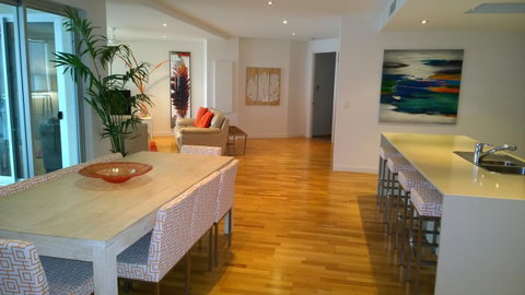 Coral Cove Apartments - Australia Accommodation 4