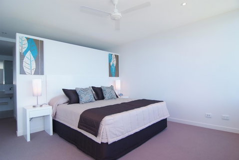 Coral Cove Apartments - Australia Accommodation 26