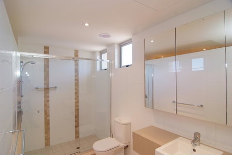 Coral Cove Apartments - Australia Accommodation 12