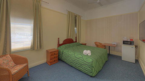 The Park Motel - Australia Accommodation 1
