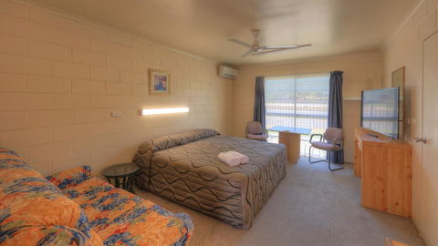 The Park Motel - Australia Accommodation 33