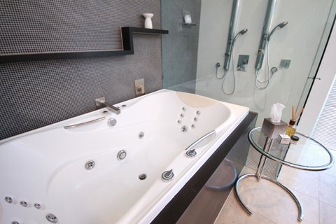 Oceans Mooloolaba - Australia Accommodation 35