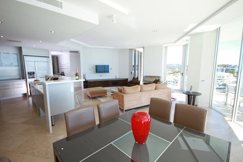 Oceans Mooloolaba - Australia Accommodation 25