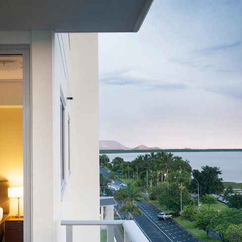 Mantra Trilogy - Australia Accommodation 14