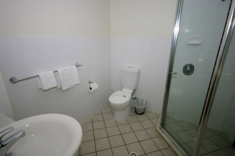 La Vida On Anzac - Australia Accommodation 7