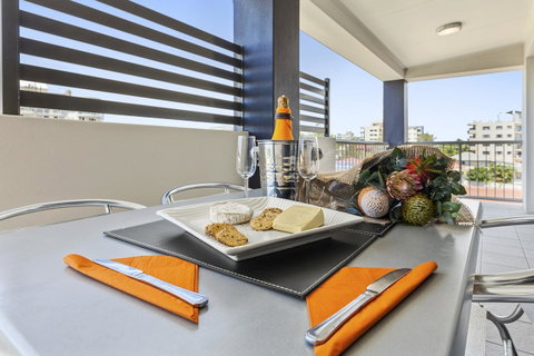 La Vida On Anzac - Australia Accommodation 25