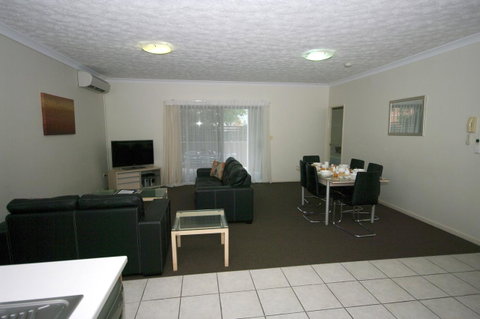 La Vida On Anzac - Australia Accommodation 5
