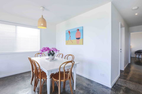 Sandbox Apartments - Australia Accommodation 14